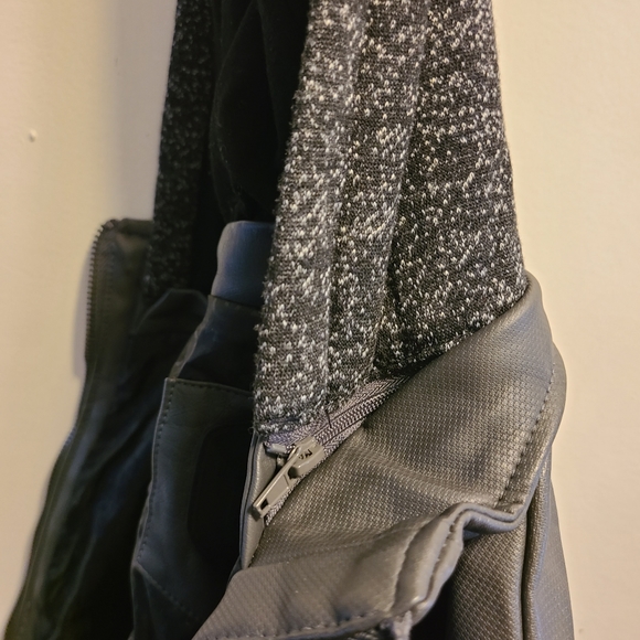 🖤4T Urban Republic Jacket 🖤 - Picture 4 of 7